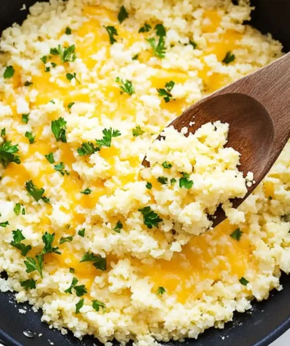 Low Carb Keto Cheesy Cauliflower Rice