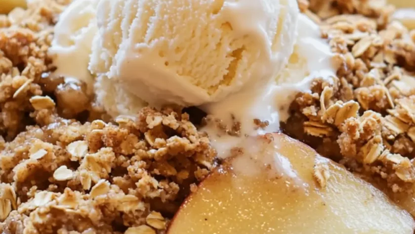 Sugar-Free Apple Crisp – Cozy, Crisp, and Keto-Aware (But Still Real Apples)