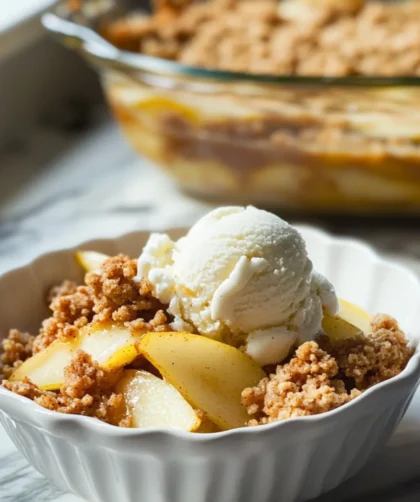 Sugar-Free Pear Crisp – Warm, Spiced, and Crispy-Top Comfort Without the Crash