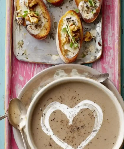 Jamie Oliver Mushroom Soup with Stilton, Apple & Walnut Croûtes