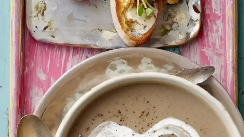 Jamie Oliver Mushroom Soup with Stilton, Apple & Walnut Croûtes